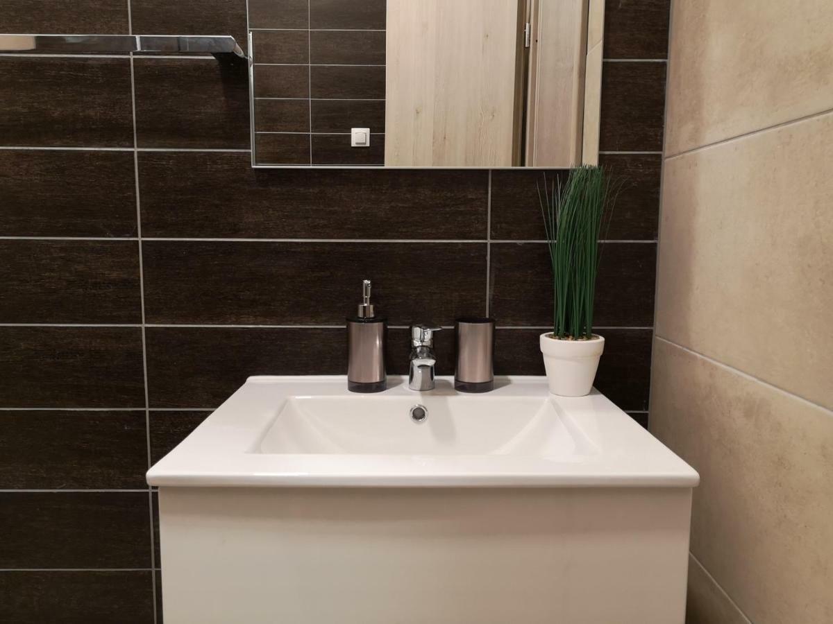 štinjan: Modern Relaxing